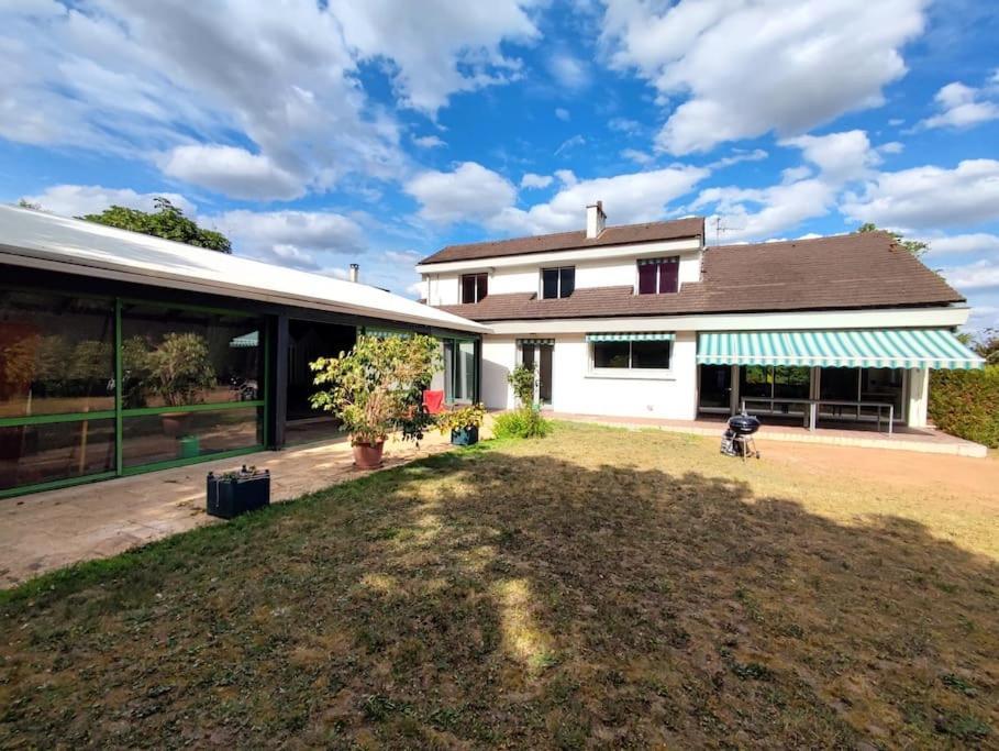 Gite Le 45 Tours Nueil-sous-les-Aubiers Extérieur photo